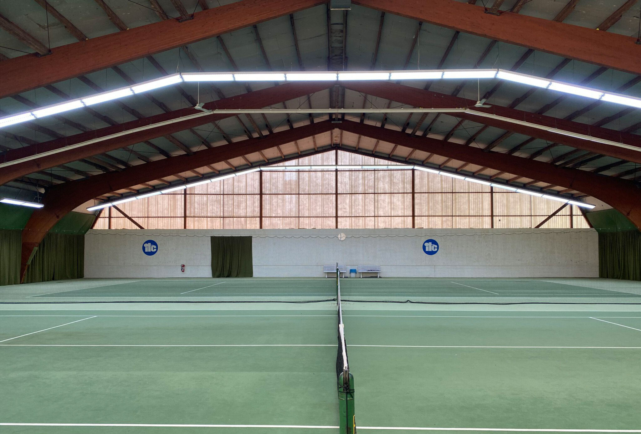 Indoor-Halle-Tennisplatz-ITC-Tennis-Berlin
